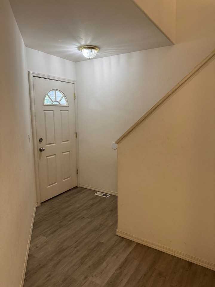2924 Red Currant Cir - Photo 2 of 25