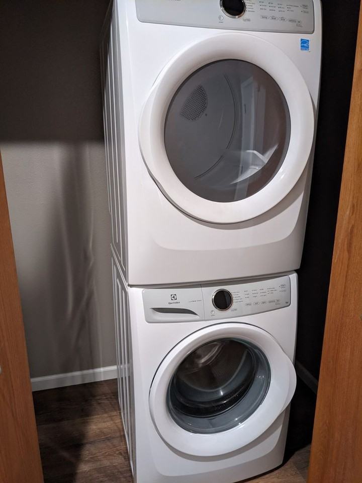 Edgeview Apartments - Photo 5 of 18