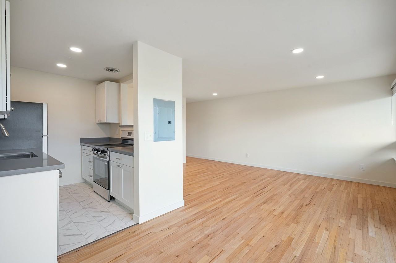 Bel Air Apartments - Photo 5 of 14