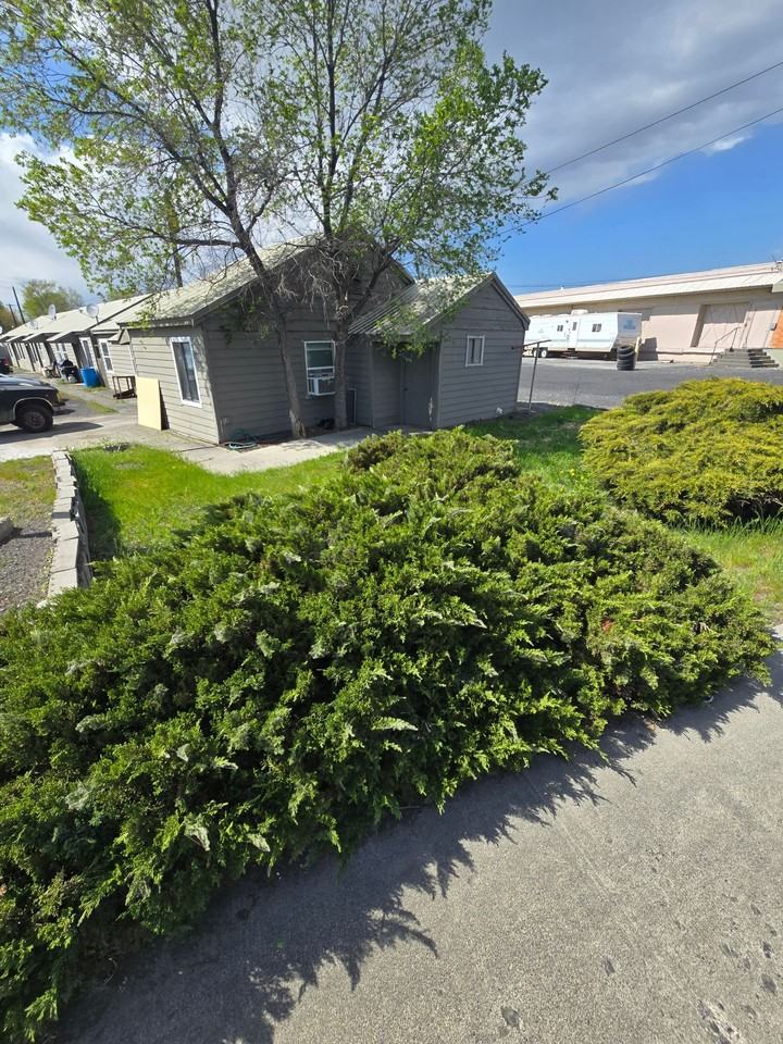 Broadway 6 - Photo 2 of 3