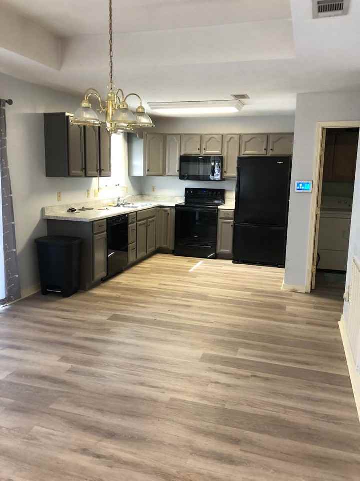 402 Morris School Rd - Photo 2 of 11