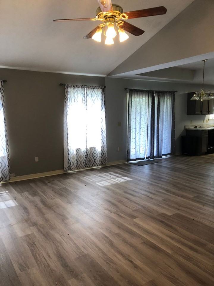 402 Morris School Rd - Photo 3 of 11