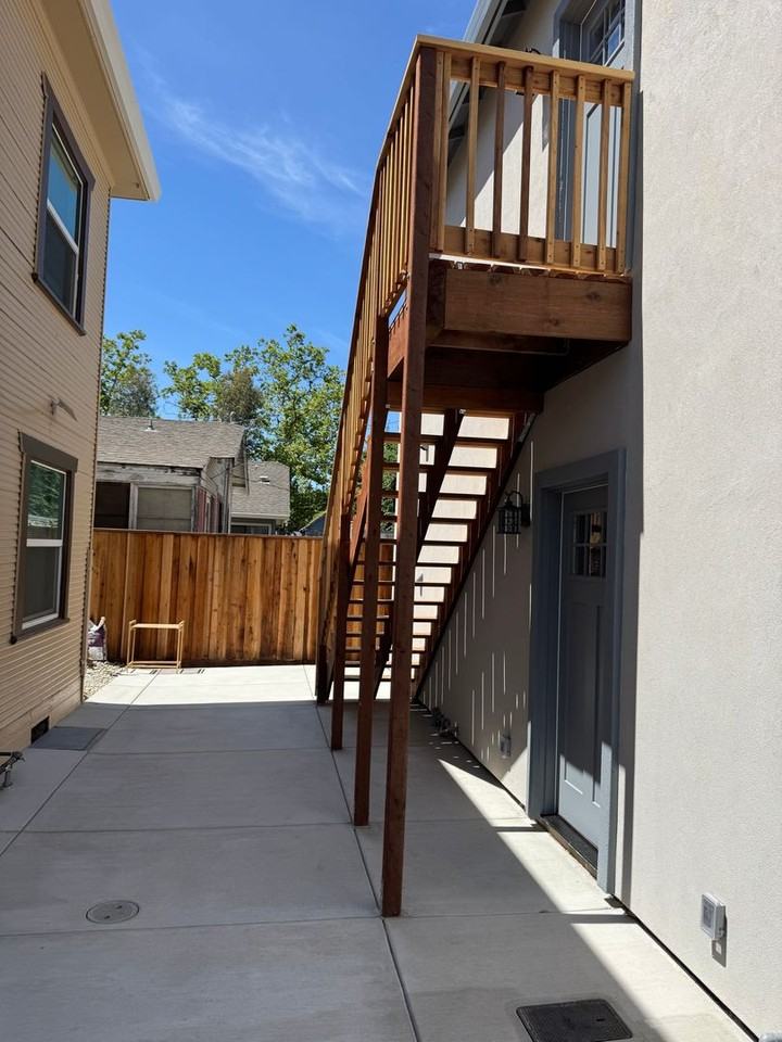 3030 Solons Aly - Photo 2 of 16