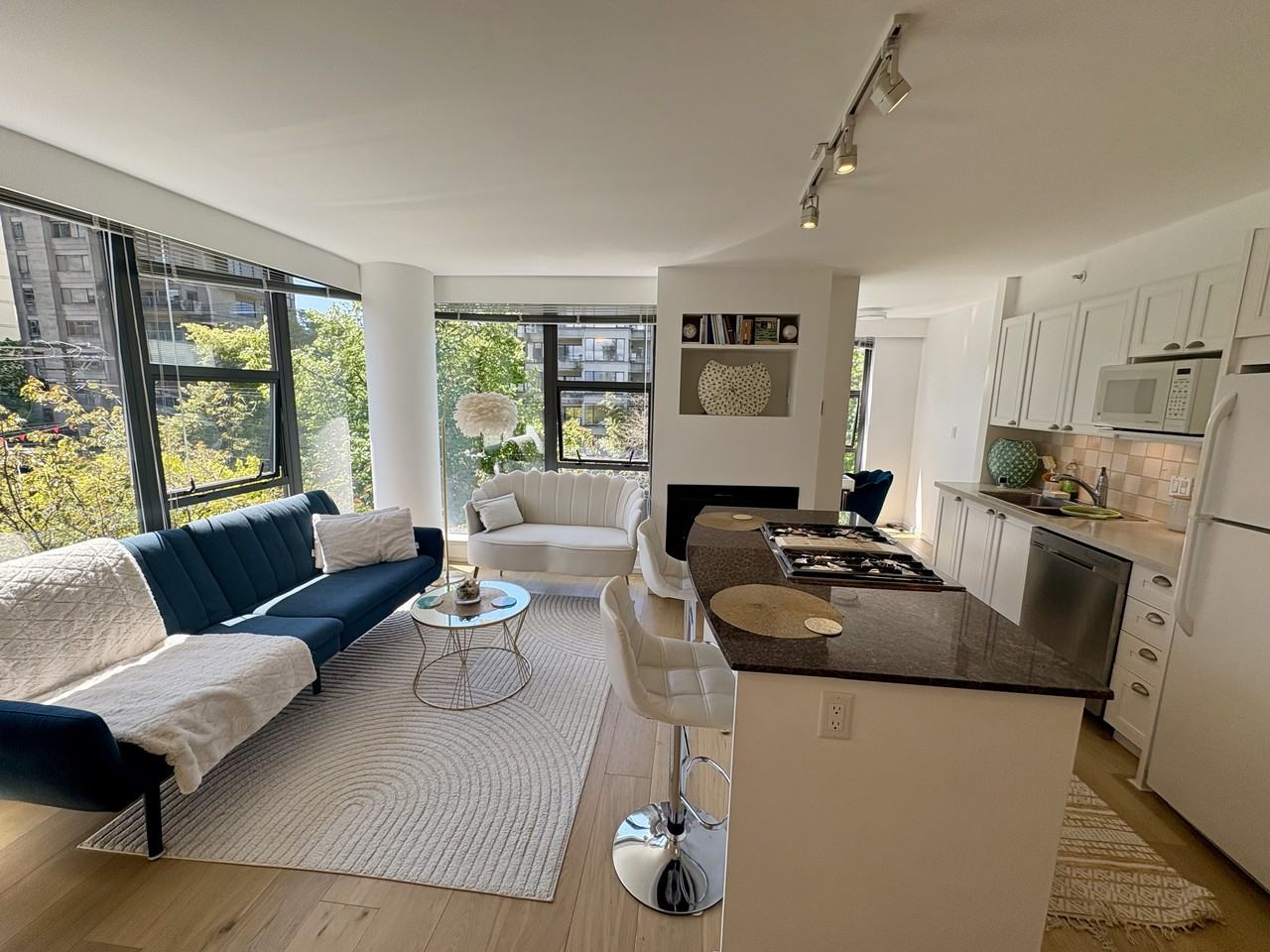 1723 Alberni Street #501 - Photo 2 of 8