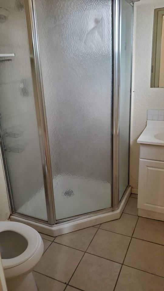 1309 Kilmer St - Photo 5 of 16
