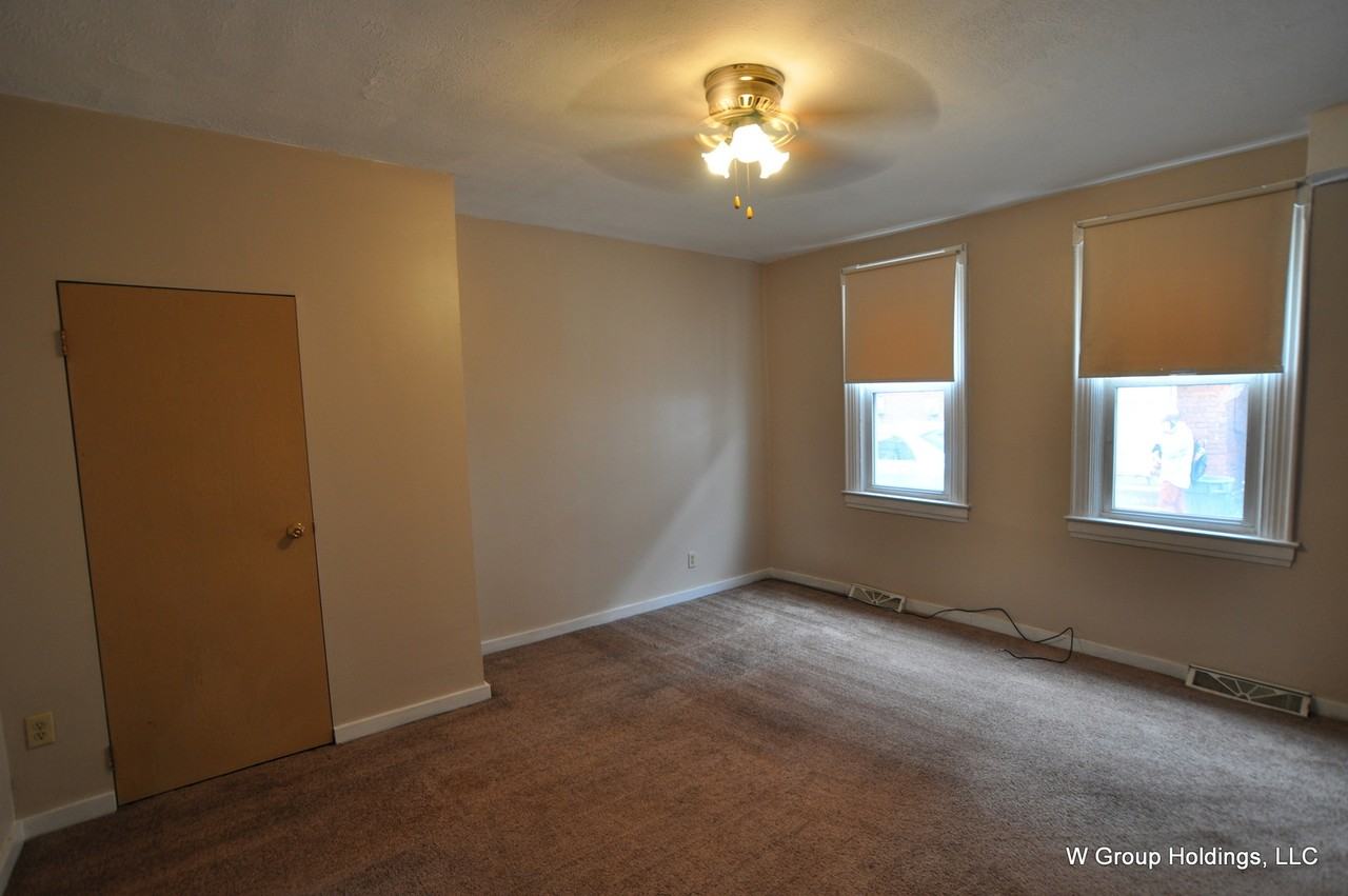 511 Bauerlein St - Photo 3 of 10
