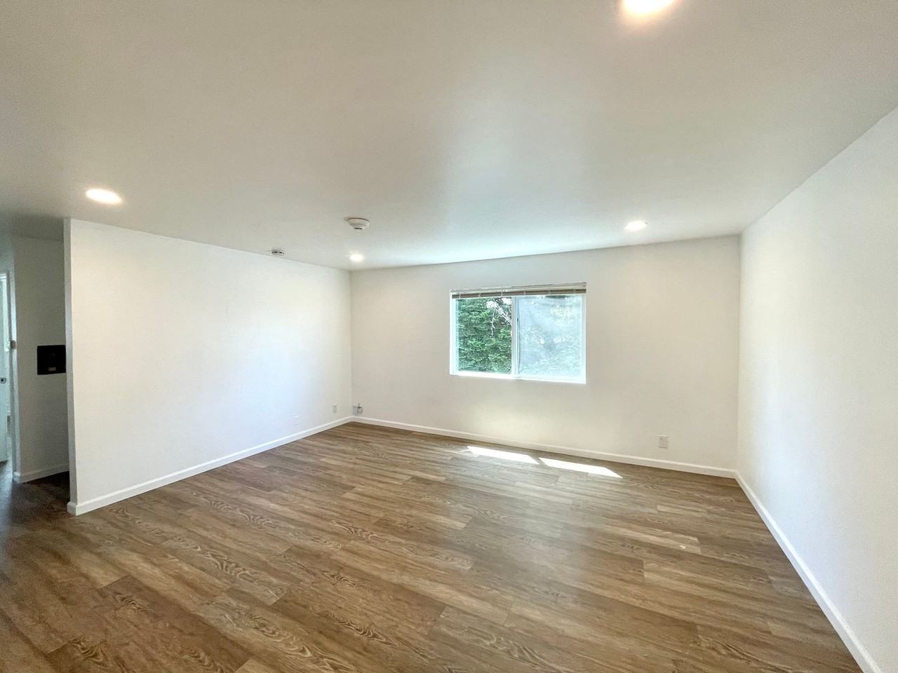 2016 Blake St #5 - Photo 4 of 12