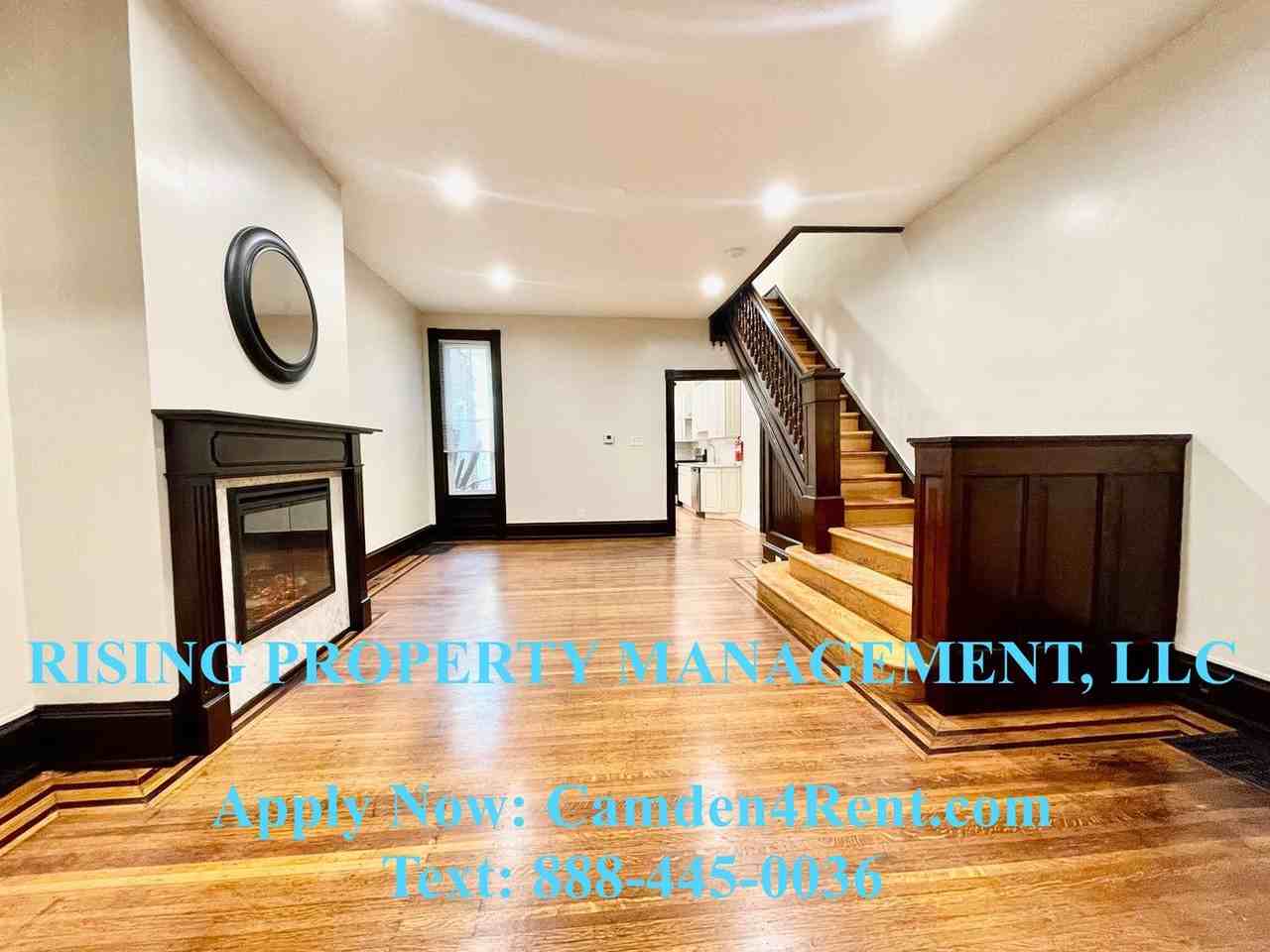 424 Chambers Ave - Photo 2 of 16