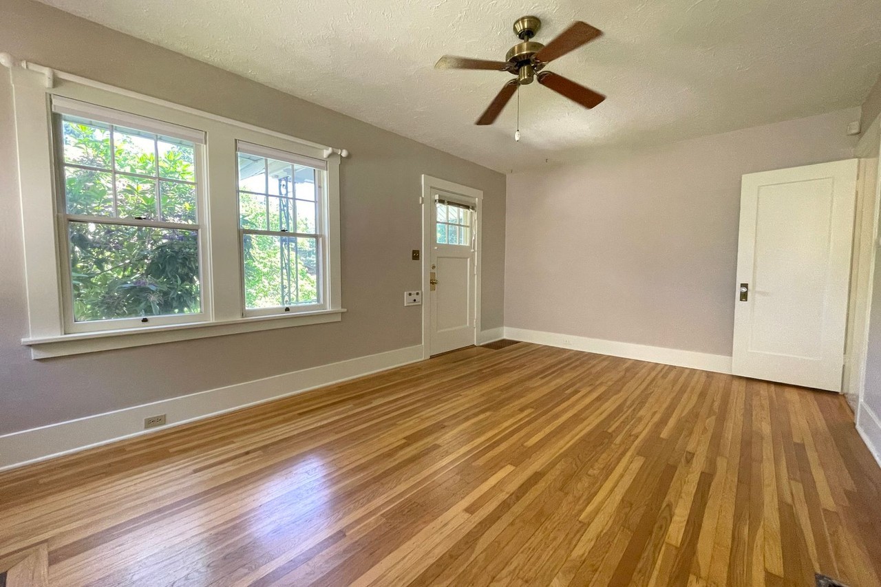 3227 Ne 31st Ave - Photo 2 of 21