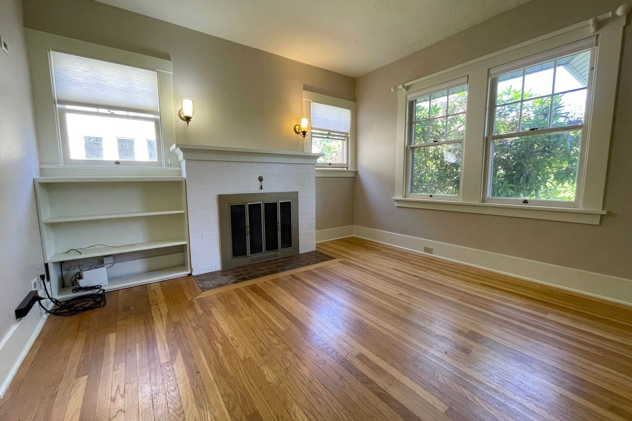 3227 Ne 31st Ave - Photo 3 of 21