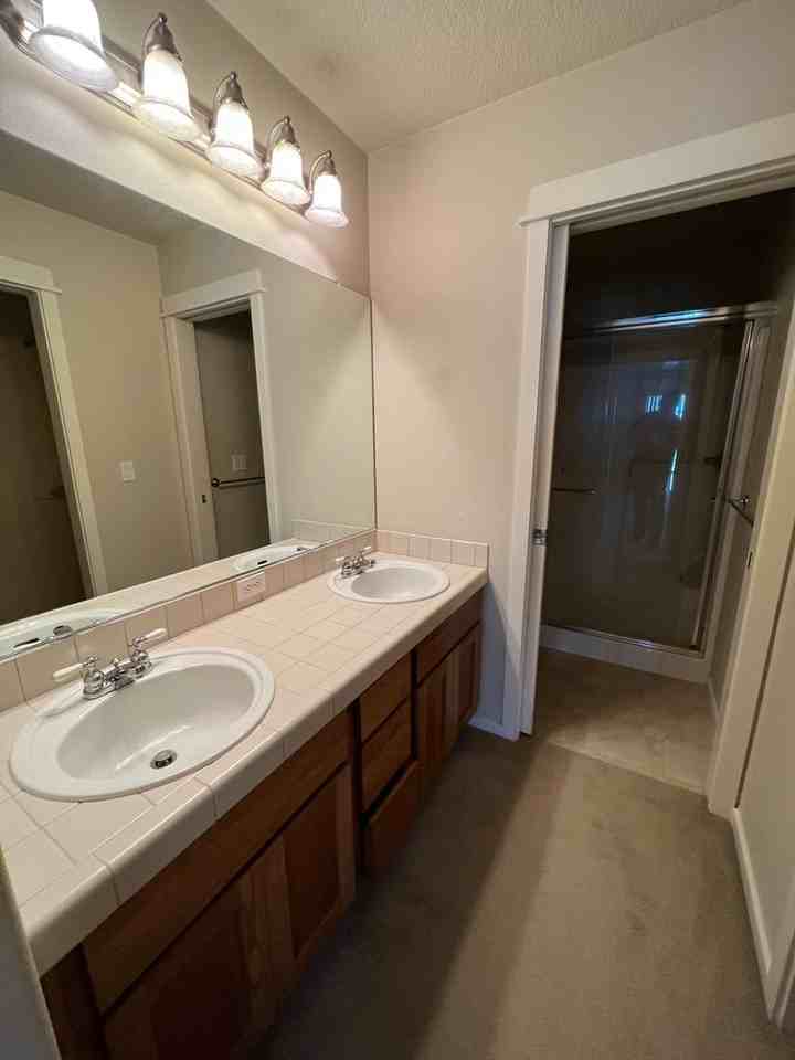 7111 Ne Rocky Brook St - Photo 7 of 15