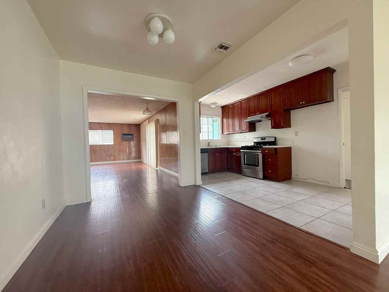 4719 La Presa Ave - Photo 3 of 17