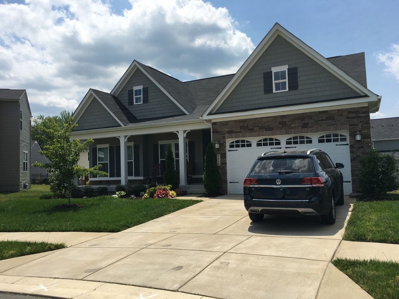 9412 Bradoon Pl - Photo 2 of 30