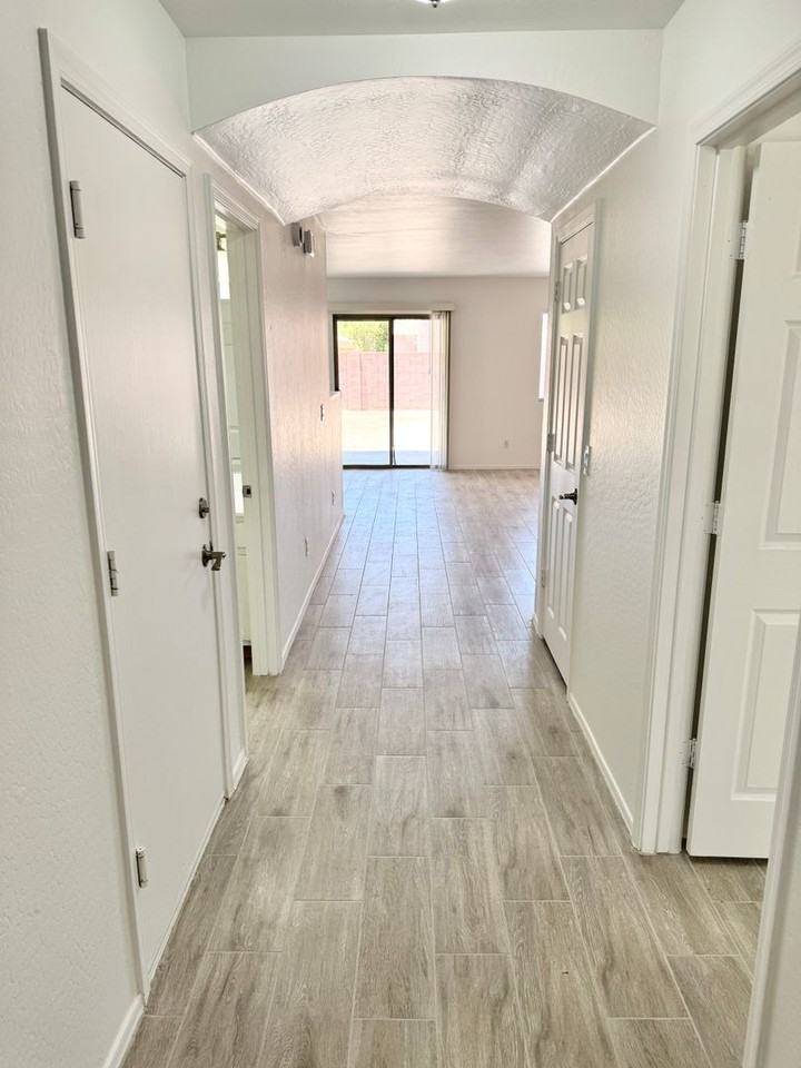 8464 W Forest Grove Ave - Photo 6 of 43