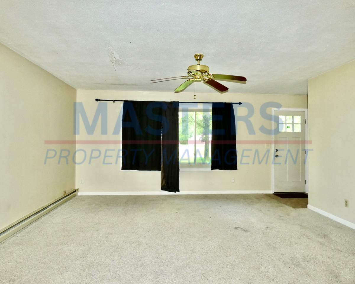 4320 4320 W Rolling Meadows Blvd - Photo 2 of 23