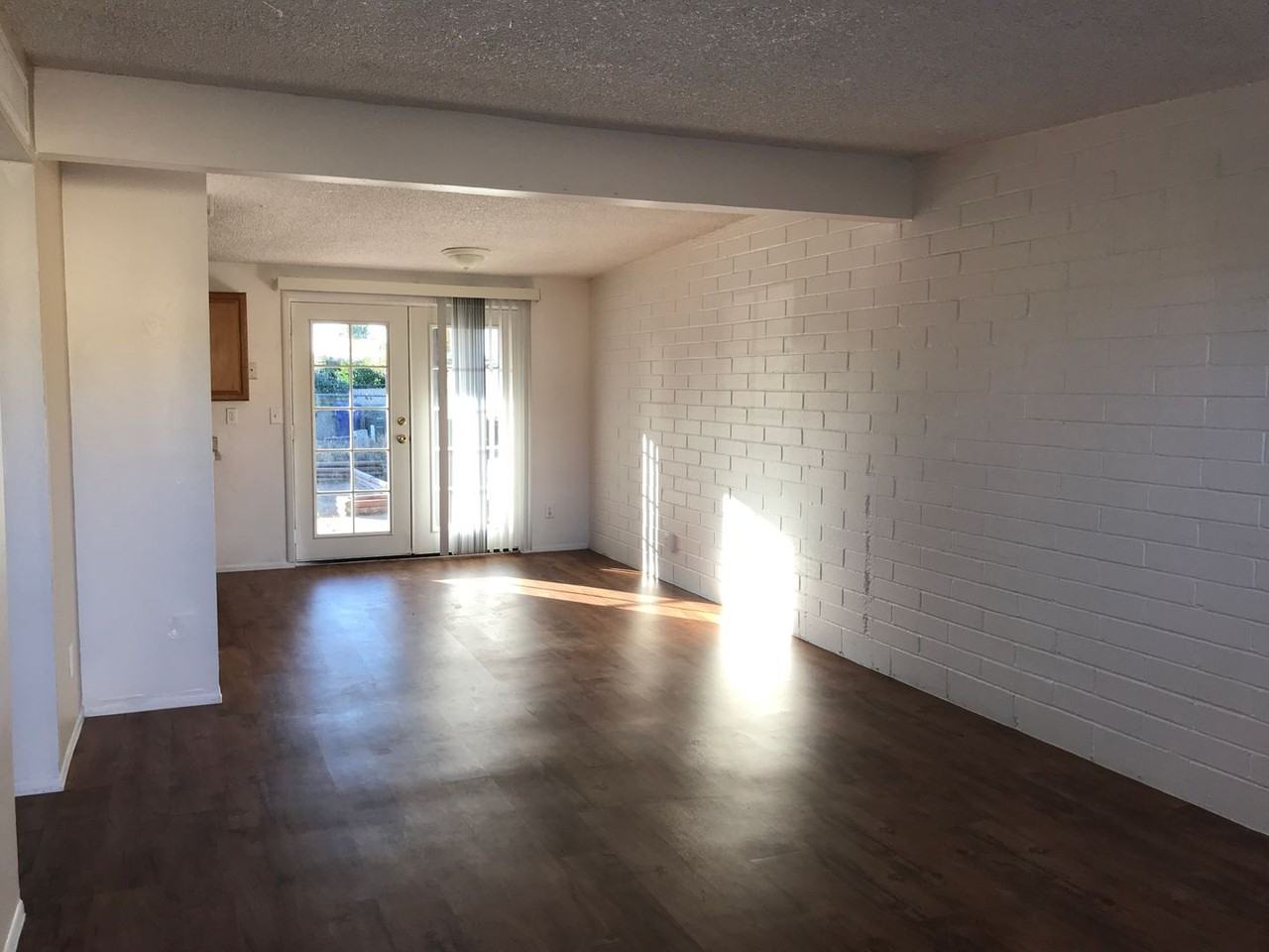 3996 S Evergreen Ave - Photo 2 of 15