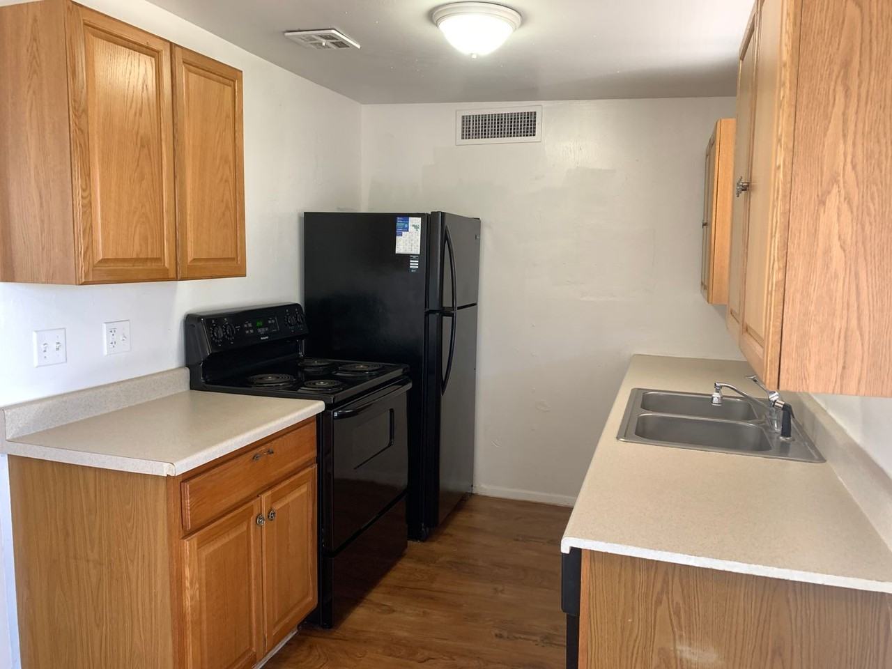 3996 S Evergreen Ave - Photo 4 of 15