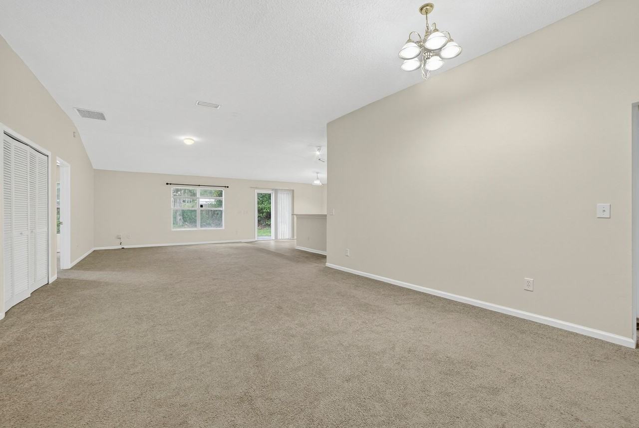 3147 Sedona Trl - Photo 3 of 29