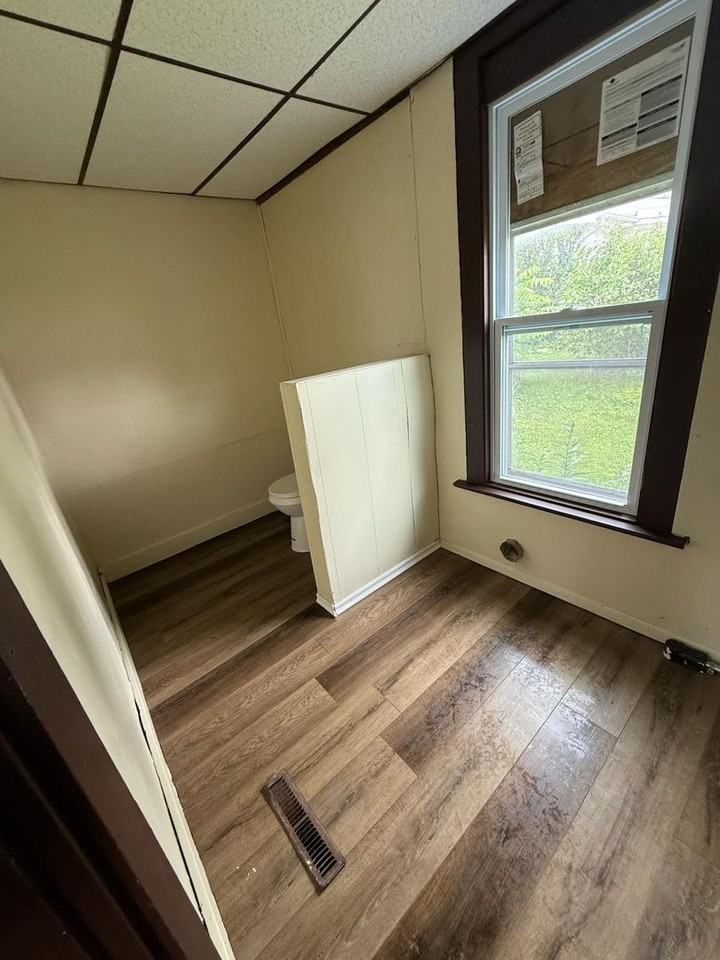 24 North Central Avenue - Photo 3 of 8