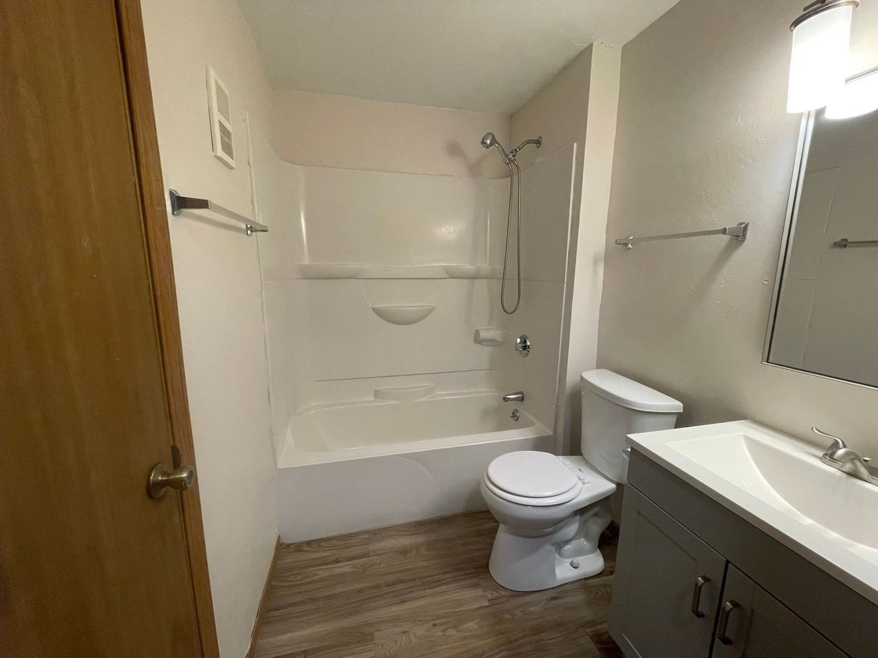 2709 Humboldt Rd - Photo 5 of 23