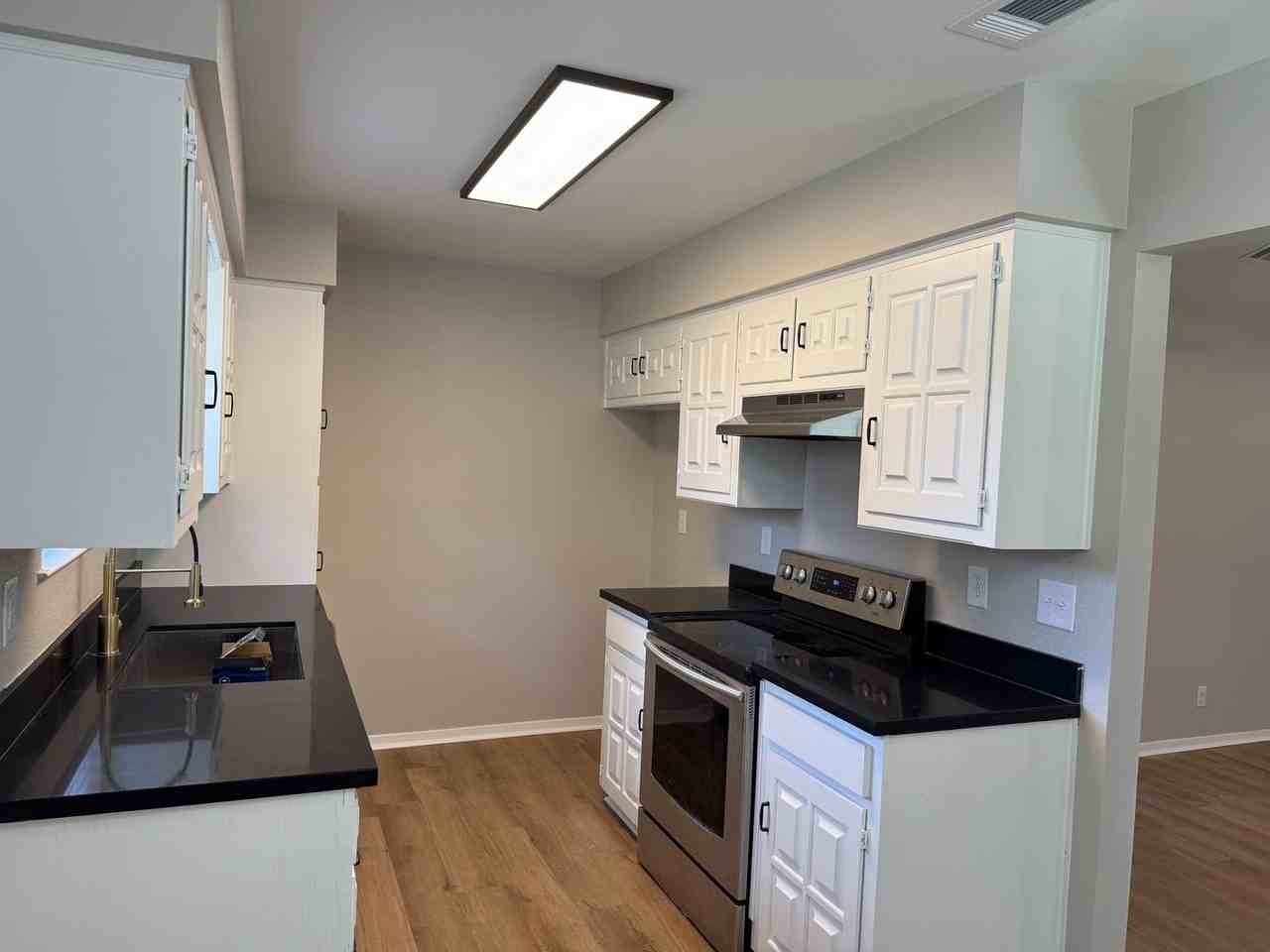 11375 Overland Trl - Photo 4 of 11