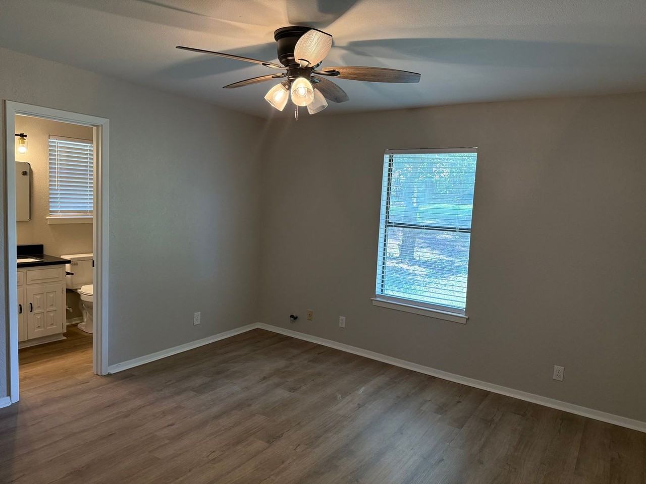 11375 Overland Trl - Photo 6 of 11