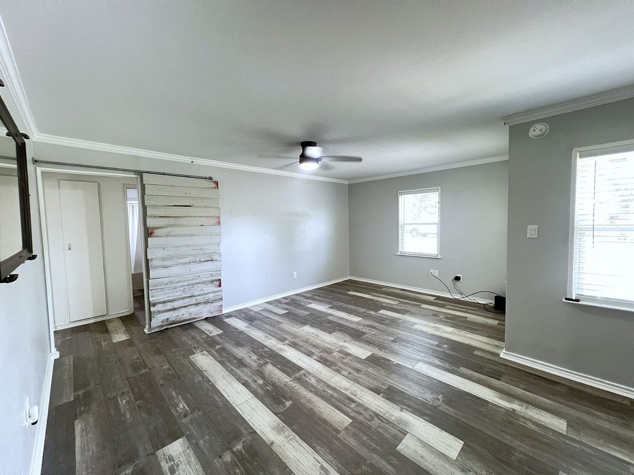 409 Oscar St - Photo 6 of 20
