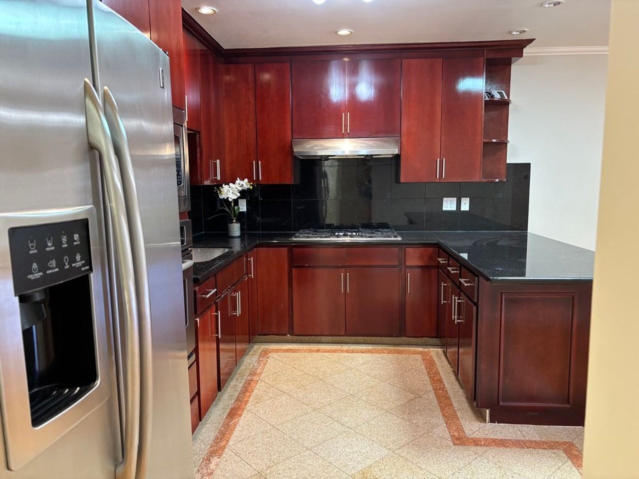 2635 35th Ave - Photo 3 of 30