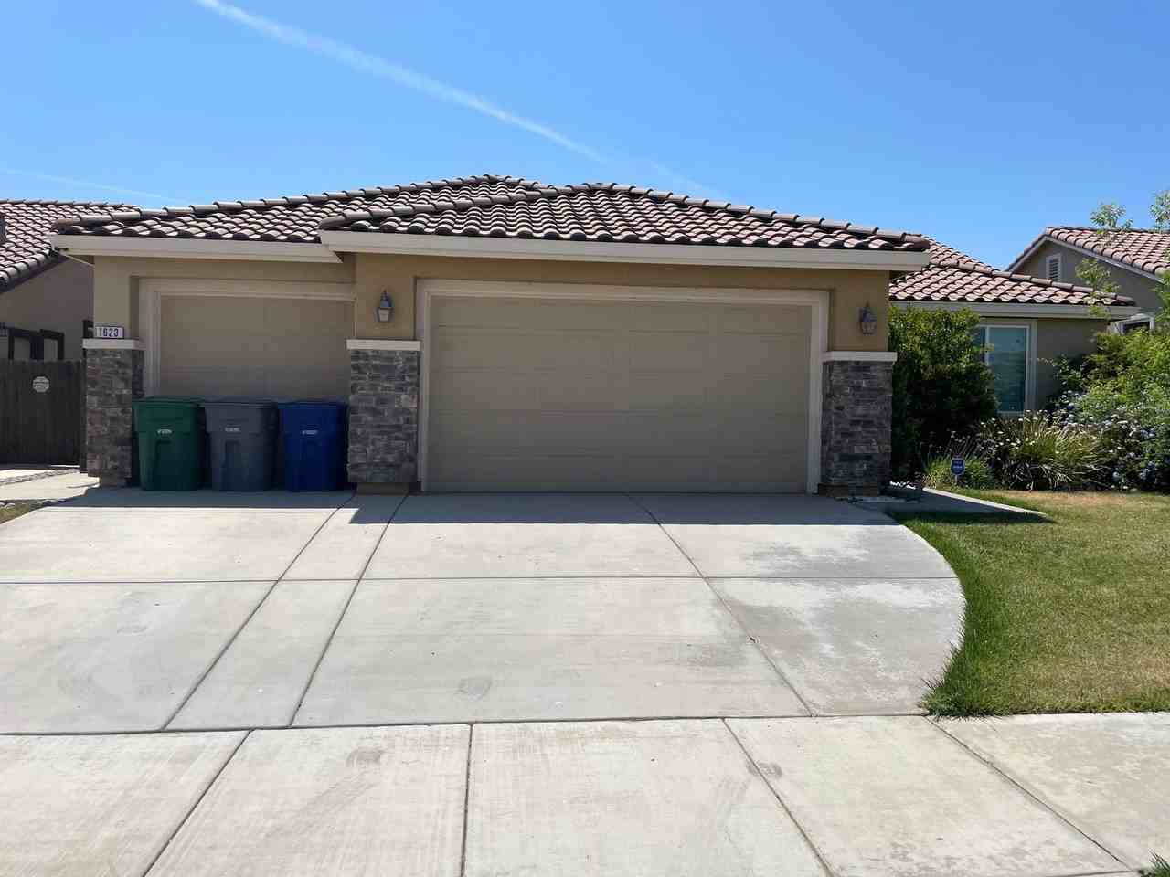 1623 Dock Ave - Photo 3 of 7