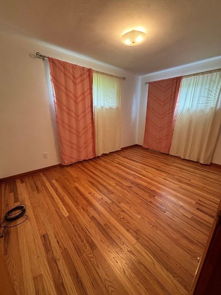 1295 Morrow Rd - Photo 7 of 16