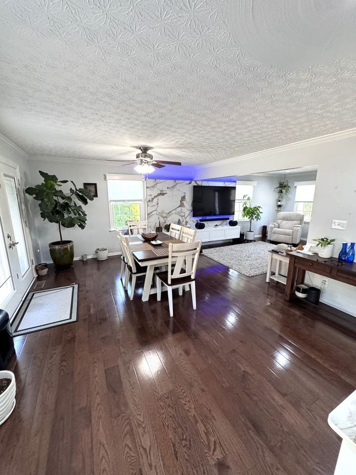 1861 Park Rd - Photo 5 of 25