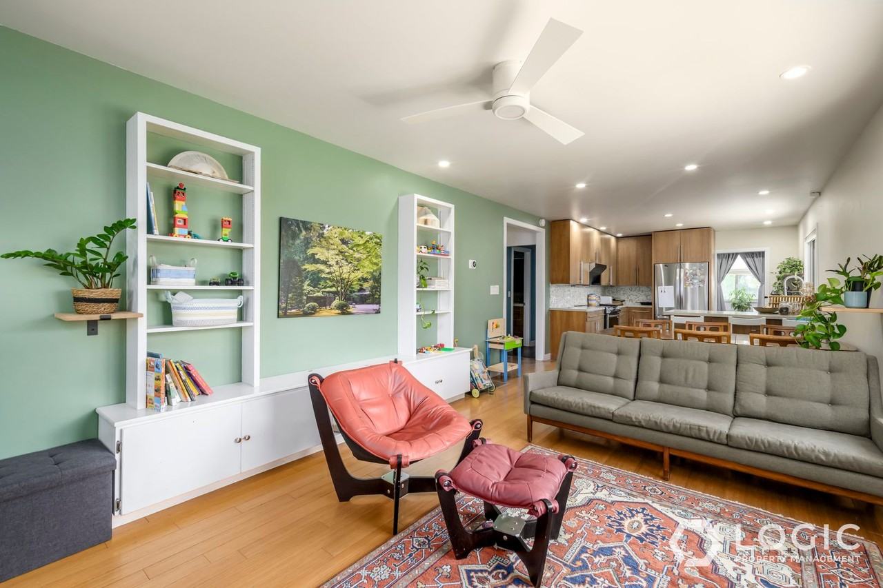 967 S Denver St - Photo 3 of 19