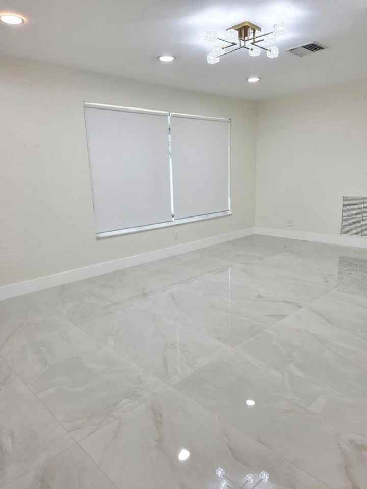 194 Akron Rd - Photo 3 of 11