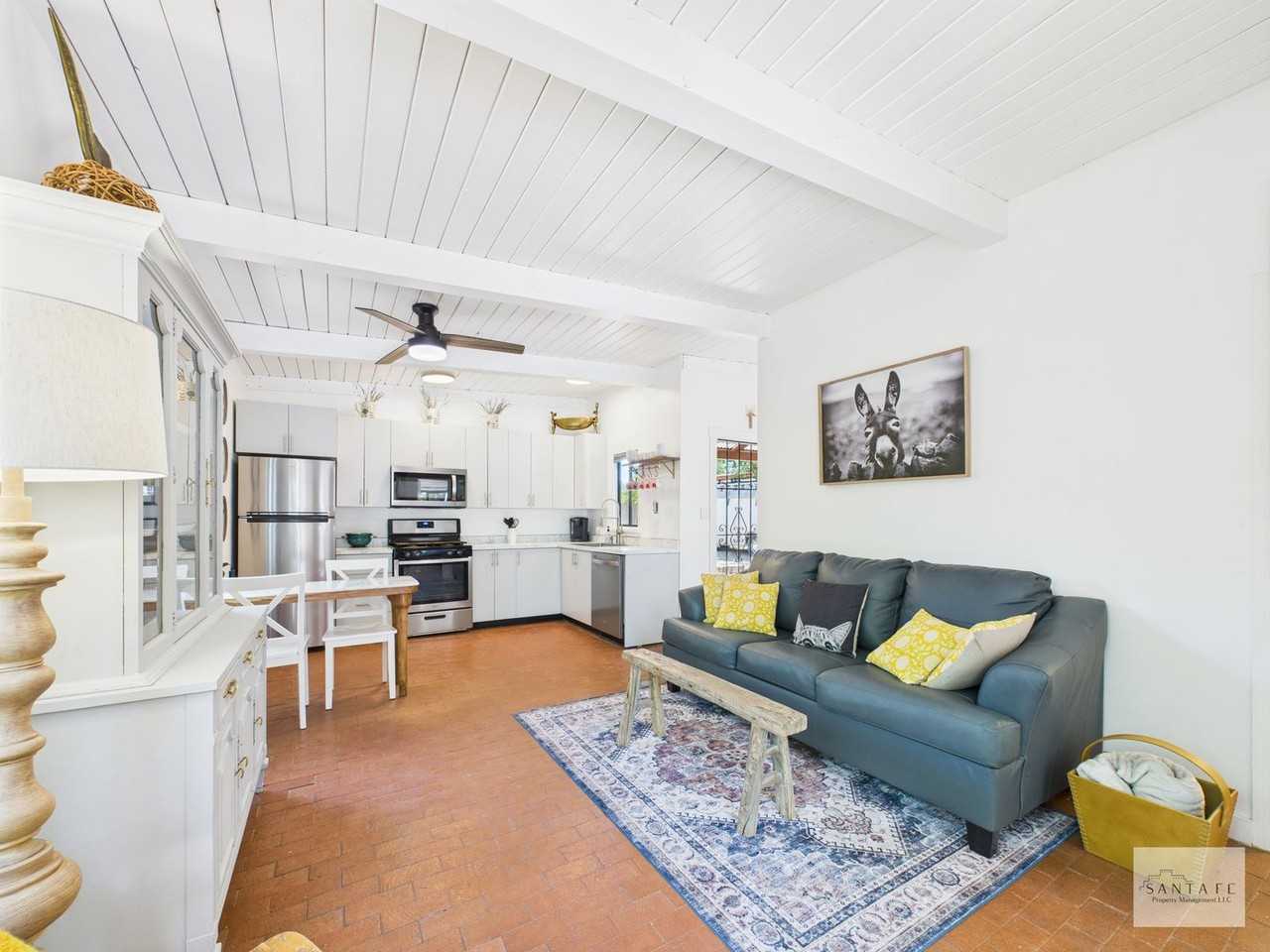 730 Columbia St #C - Photo 7 of 23