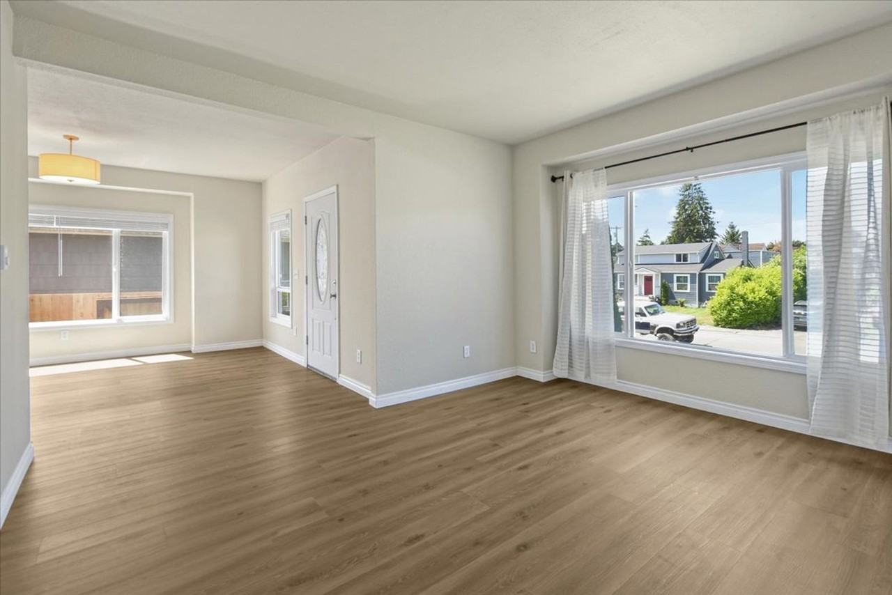 1511 Mcdougall Ave - Photo 4 of 34