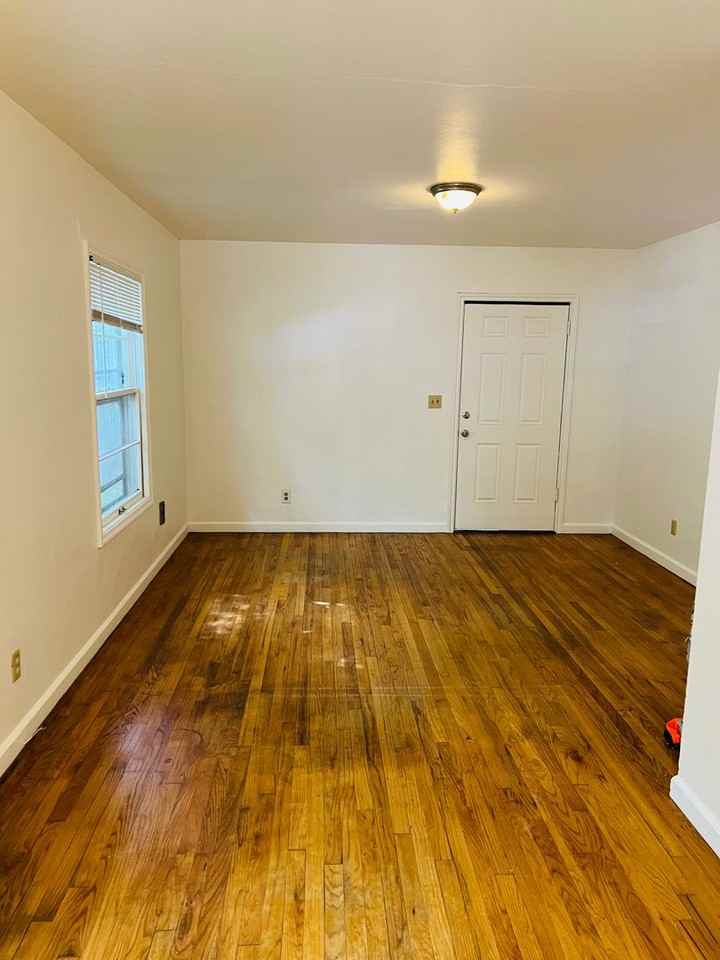 1407 N Going St - Photo 5 of 13