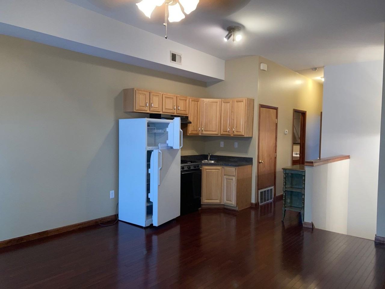 1832 Kater St - Photo 2 of 13