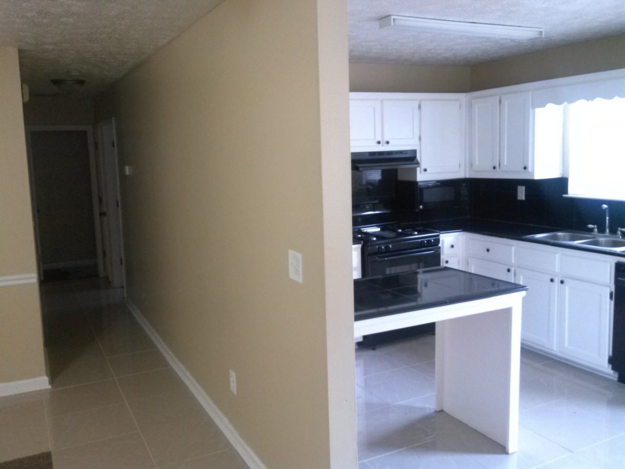 5866 Summerglen Ln - Photo 3 of 13