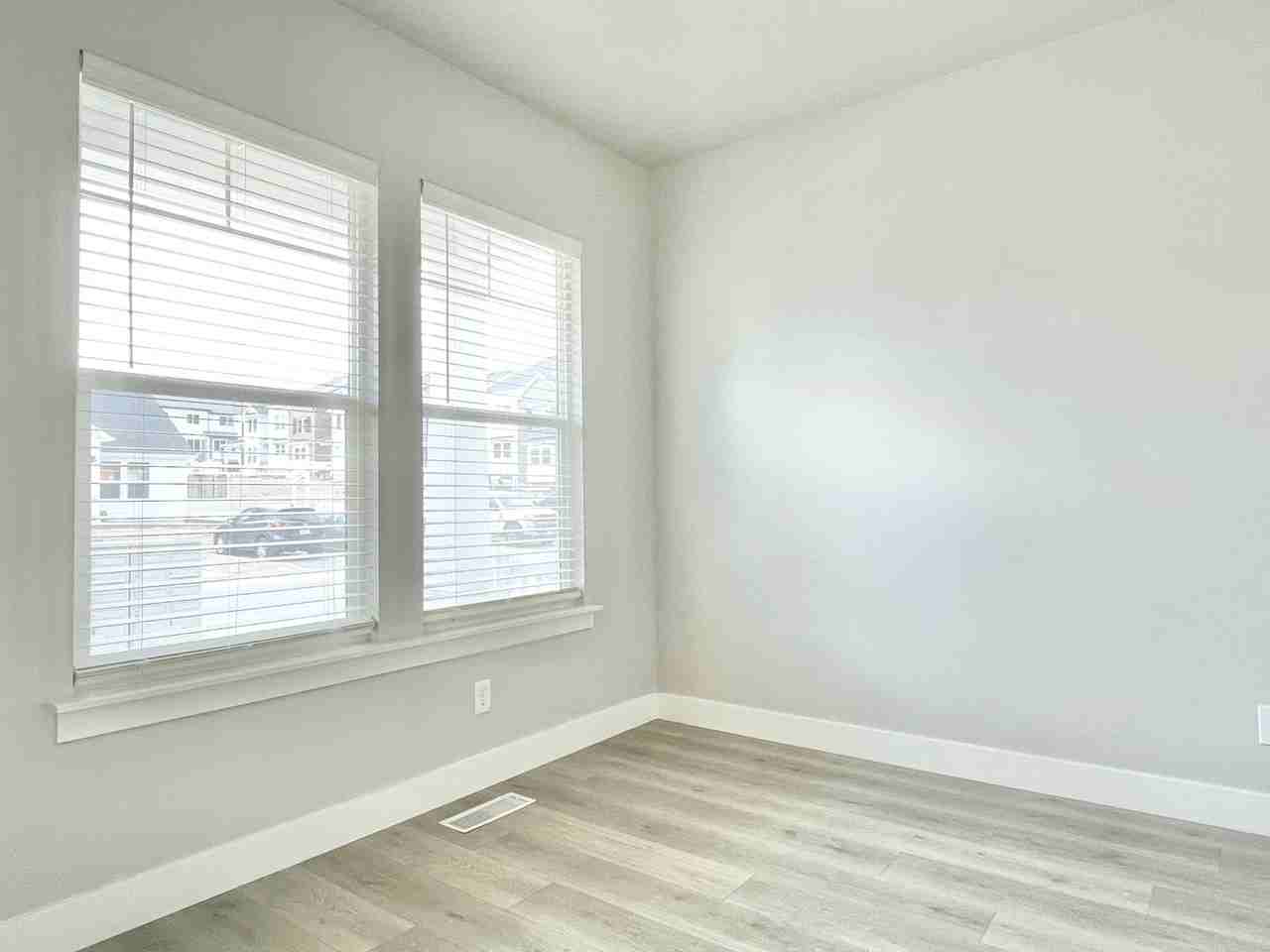 1572 N 3950 W - Photo 3 of 28