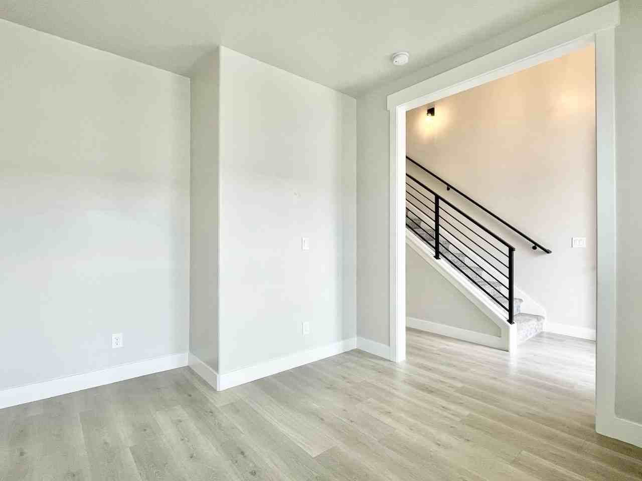 1572 N 3950 W - Photo 4 of 28