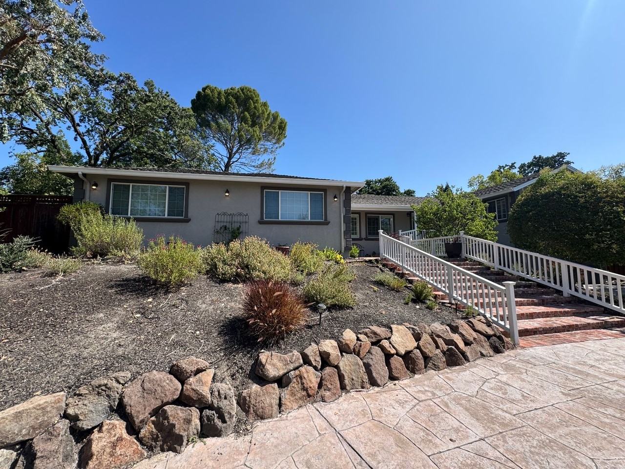 4340 Walnut Blvd - Photo 2 of 33