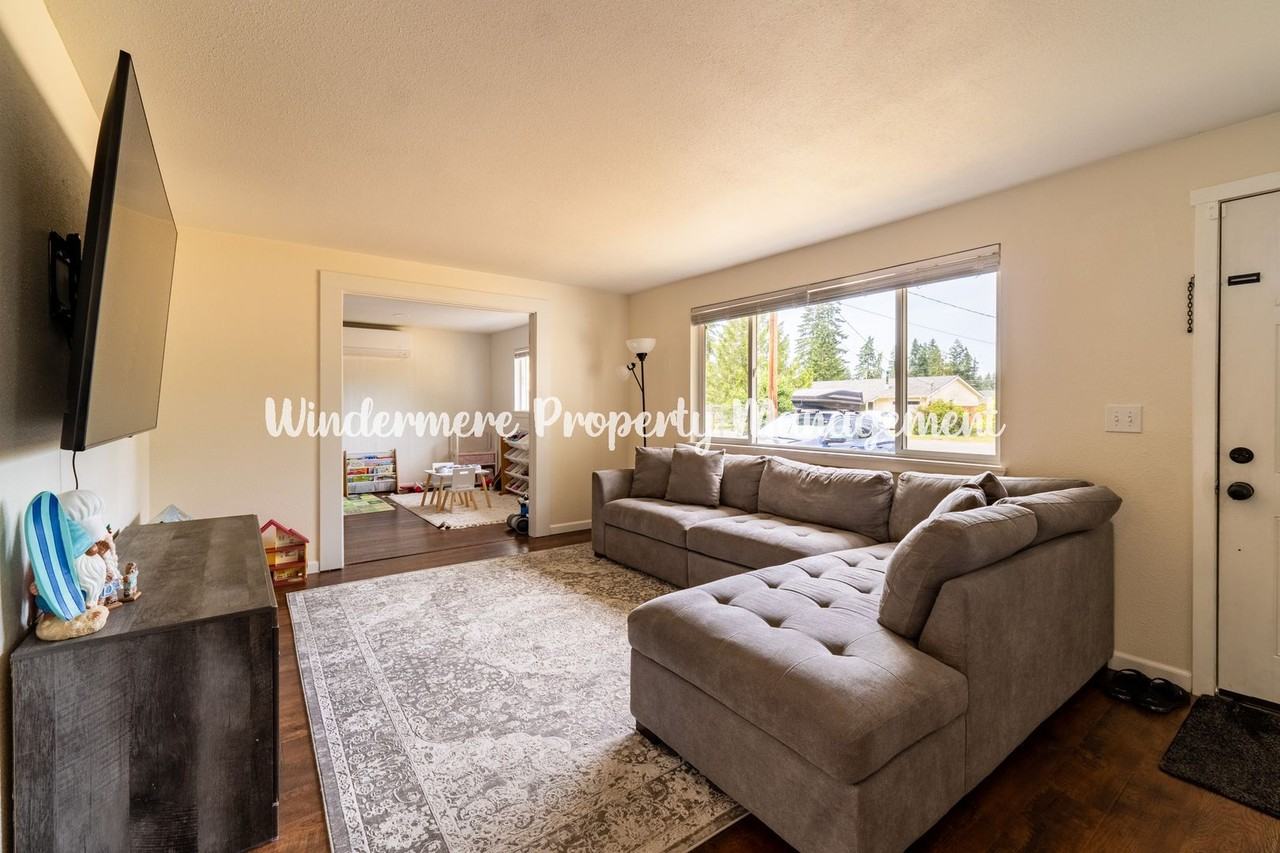 11731 Gable Ave Sw - Photo 3 of 18