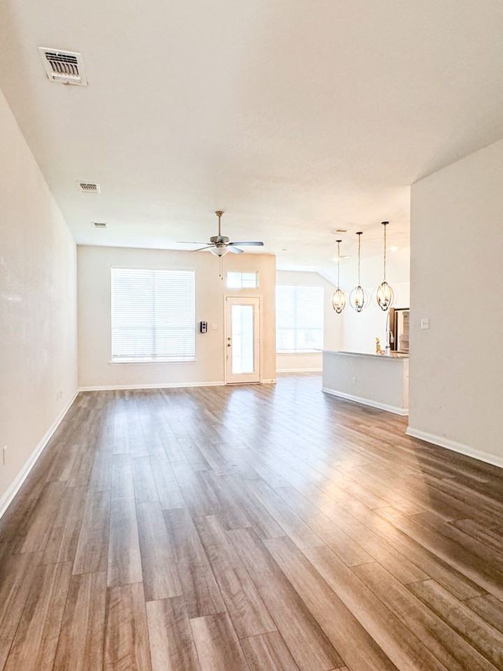 3978 Aransas Dr - Photo 2 of 14