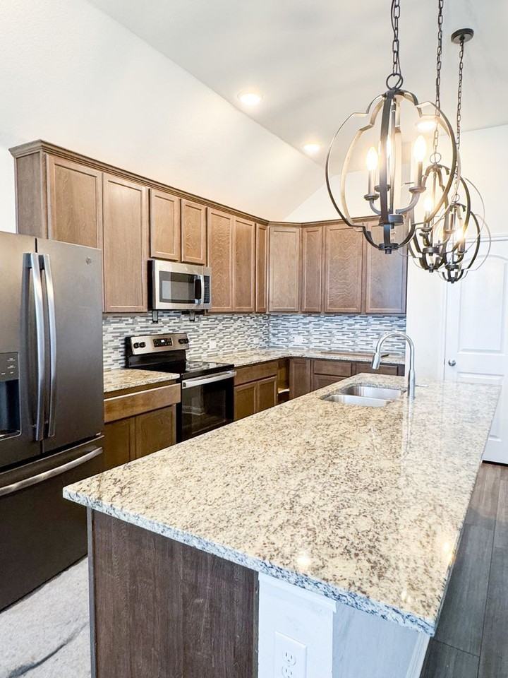 3978 Aransas Dr - Photo 3 of 14