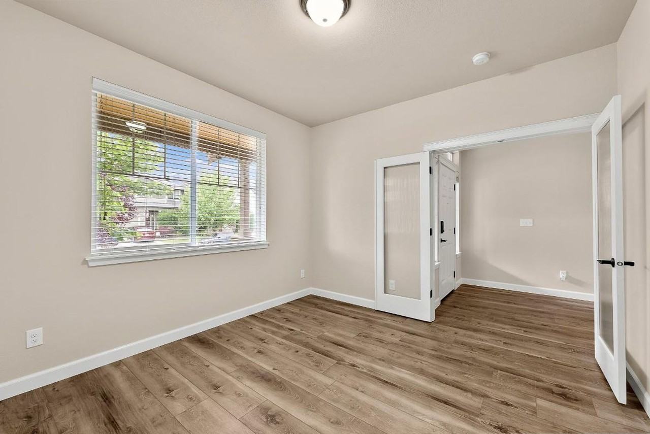 15592 Chad Dr Se - Photo 6 of 50