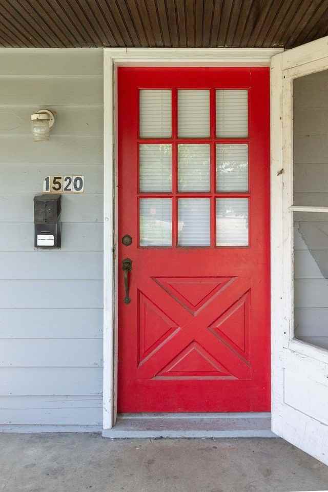 1520 W Jackson St - Photo 2 of 11