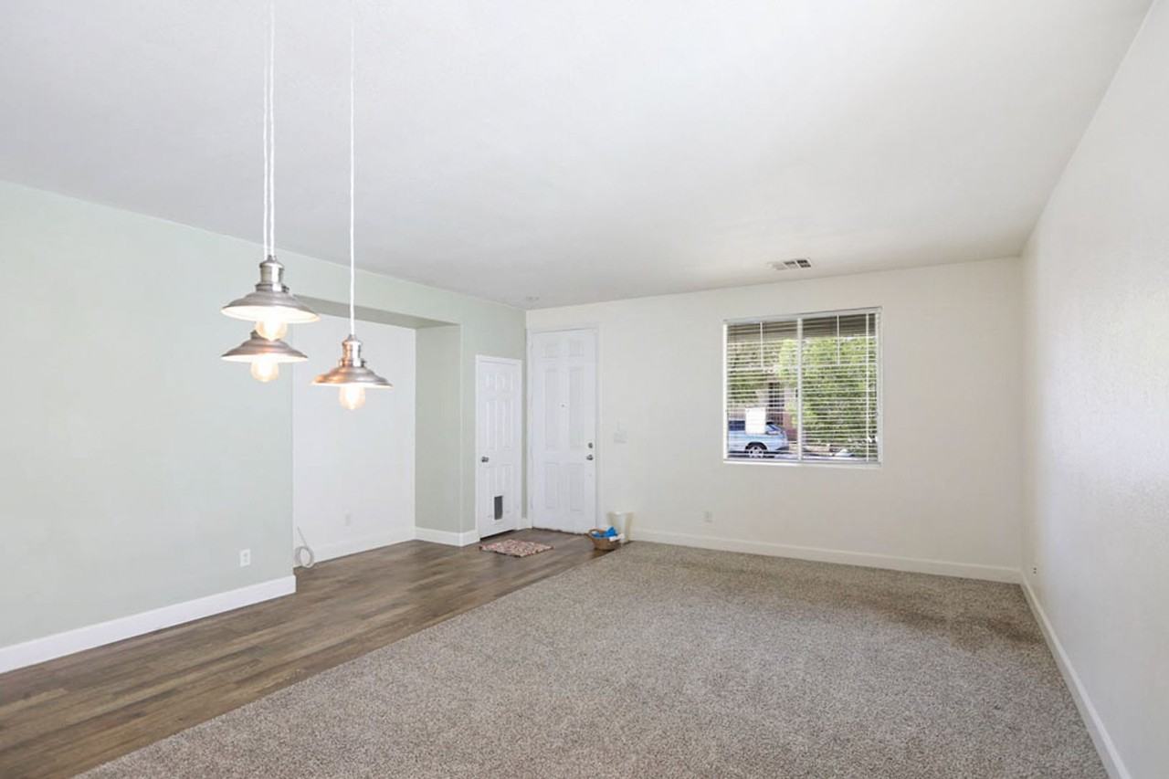 11057 Village Crest Ln - Photo 6 of 38