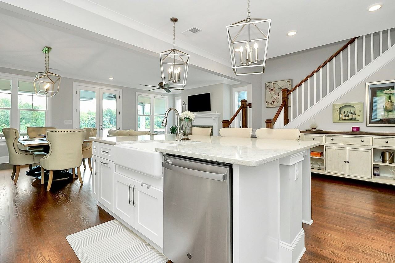 136 Preston Rd - Photo 6 of 50