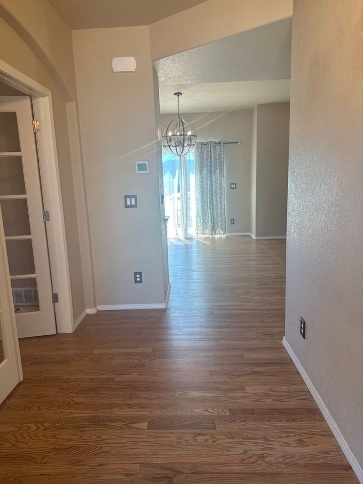 10732 Echo Canyon Dr - Photo 3 of 27