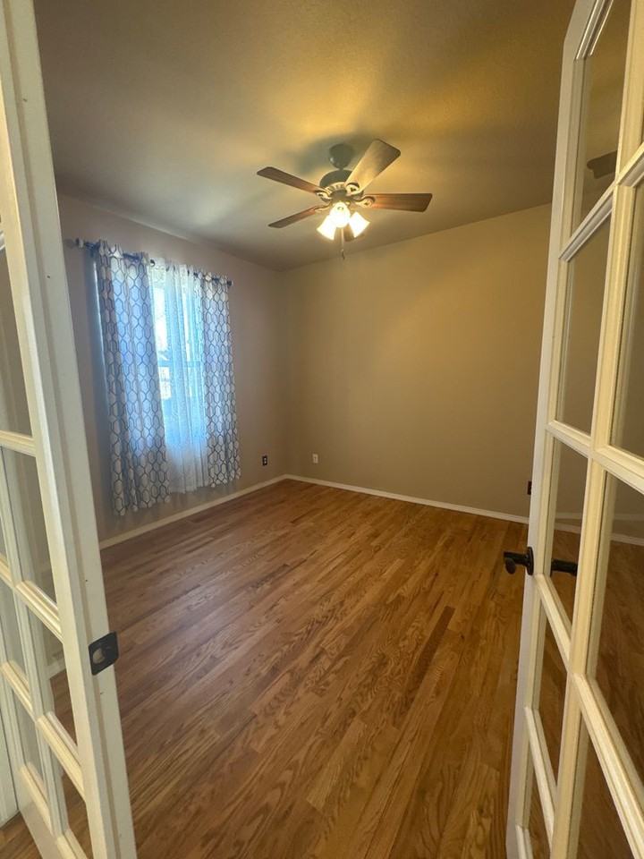 10732 Echo Canyon Dr - Photo 3 of 26